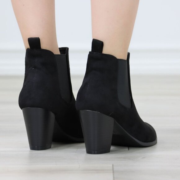 Womens Ankle Boots High Heel Black Elastic Gore Synthetic Suede Round Toe - Picture 3 of 10